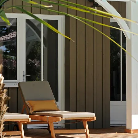 La Aux Oiseaux أنديرنو لي بان