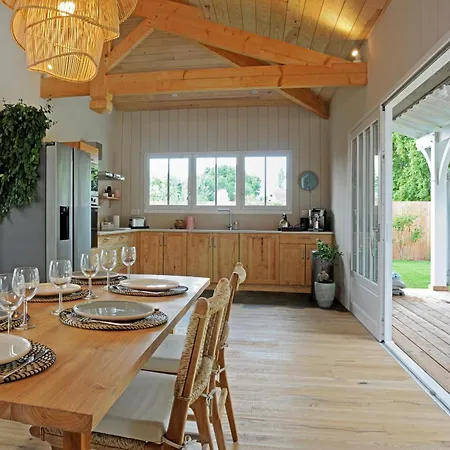 فيلة La Aux Oiseaux أنديرنو لي بان