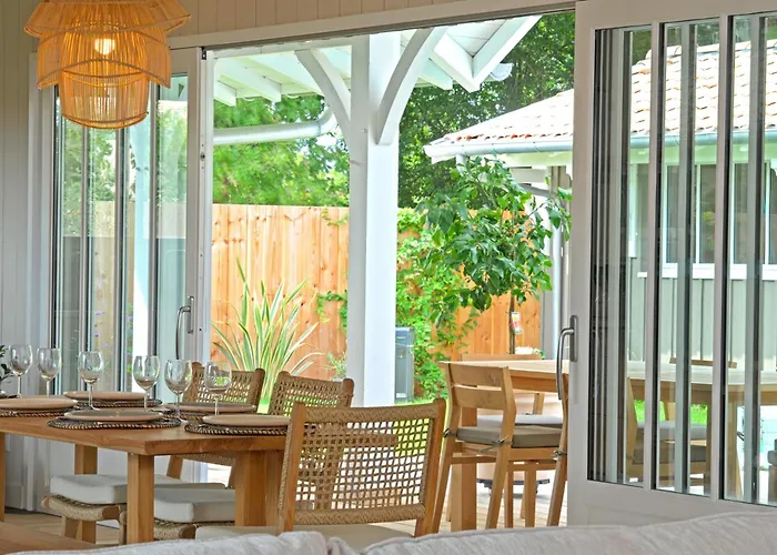 La Aux Oiseaux Villa *